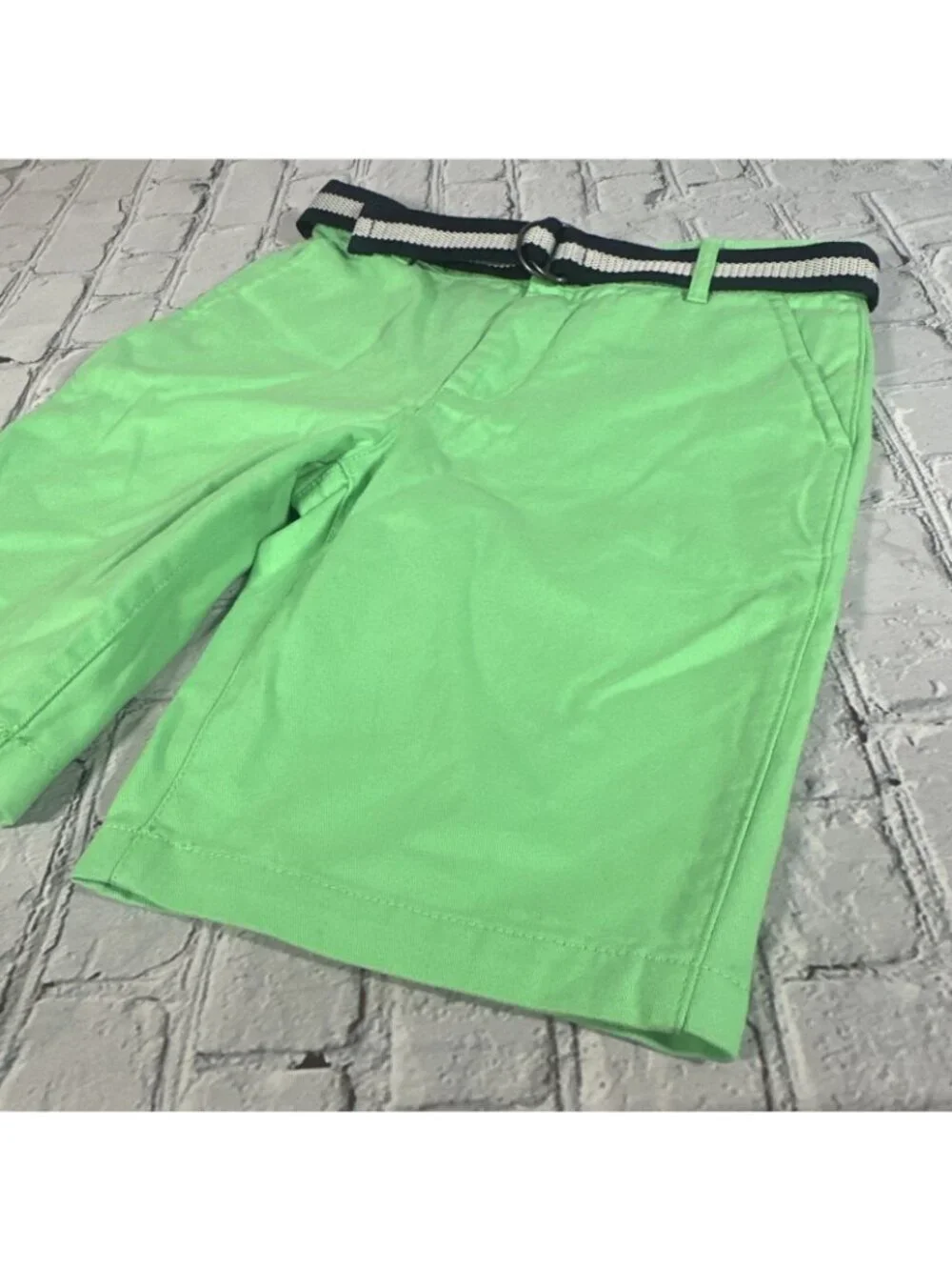 The Children's Place Boys Youth Size 8 Belted Chino Shorts Green Parakeet NEW